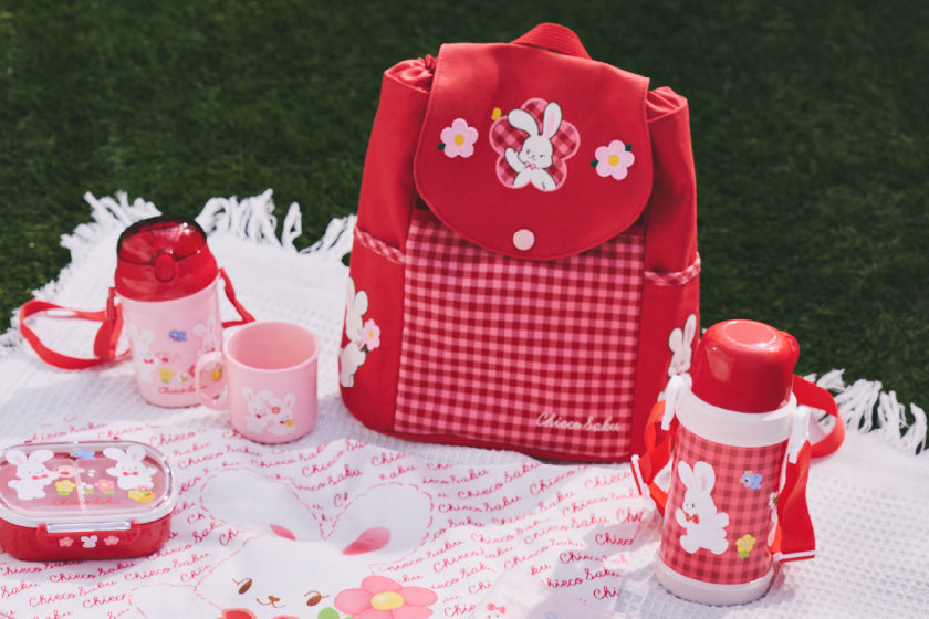 2026年春夏チエコサクの服を着たモデル